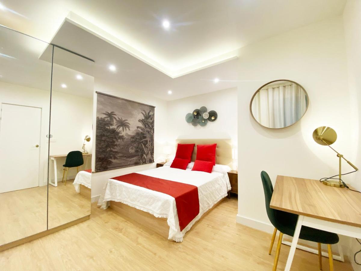 Miramar Luxurious Flat, 3 Double Rooms, Free Parking, Terrace, Completely New Сан-Себастьян Экстерьер фото