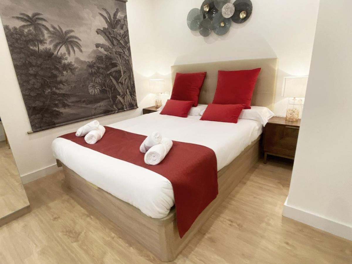 Miramar Luxurious Flat, 3 Double Rooms, Free Parking, Terrace, Completely New Сан-Себастьян Экстерьер фото