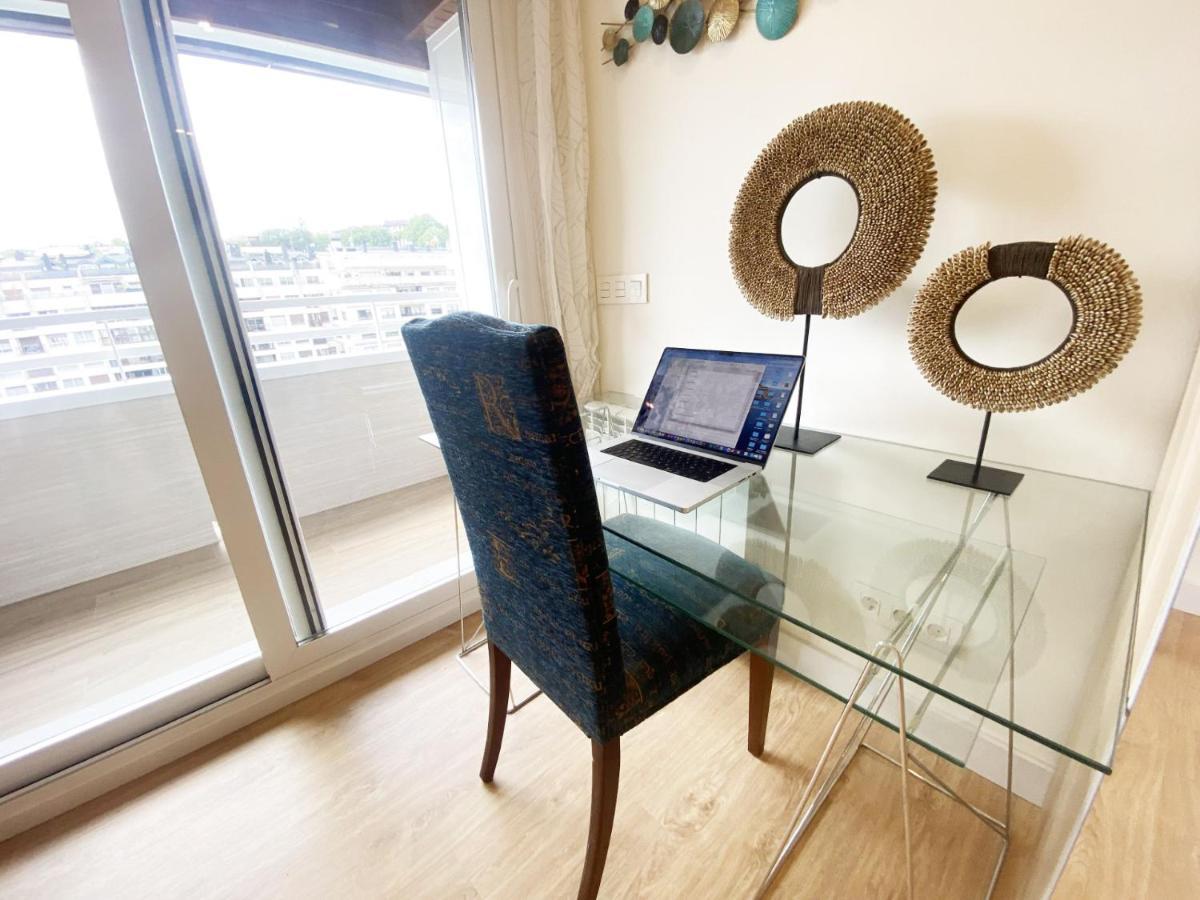 Miramar Luxurious Flat, 3 Double Rooms, Free Parking, Terrace, Completely New Сан-Себастьян Экстерьер фото